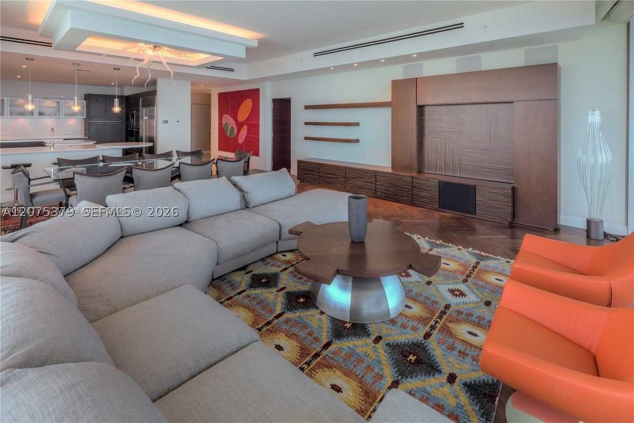 17001 Collins Ave #4301 - Photo 3 of 25