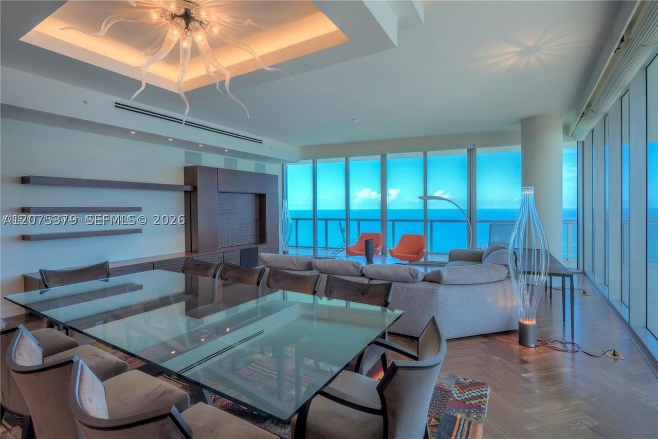 17001 Collins Ave #4301 - Photo 4 of 25