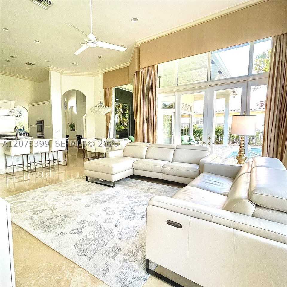 690 Baldwin Palm Ave - Photo 2 of 3