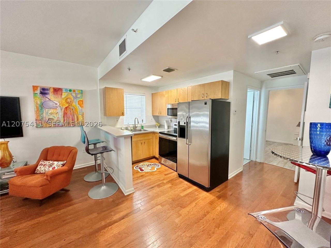1542 Drexel Ave #108 - Photo 2 of 7
