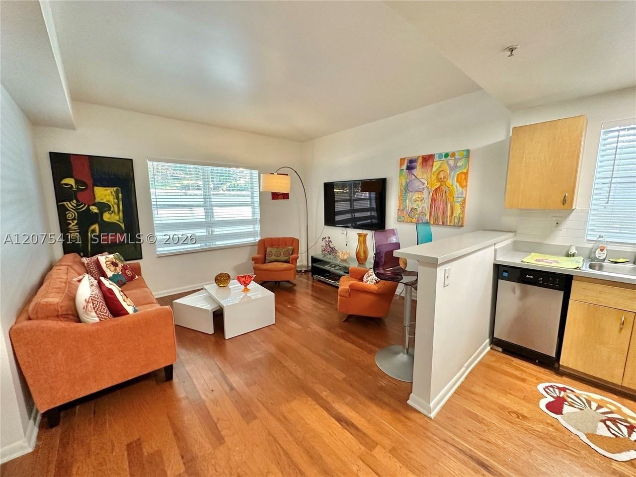 1542 Drexel Ave #108 - Photo 6 of 7