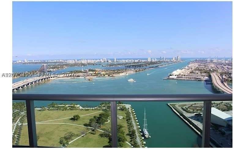 900 Biscayne Blvd #4207 - Photo 5 of 23