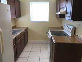 featured image of 807 Sw 5th Ct #BACK