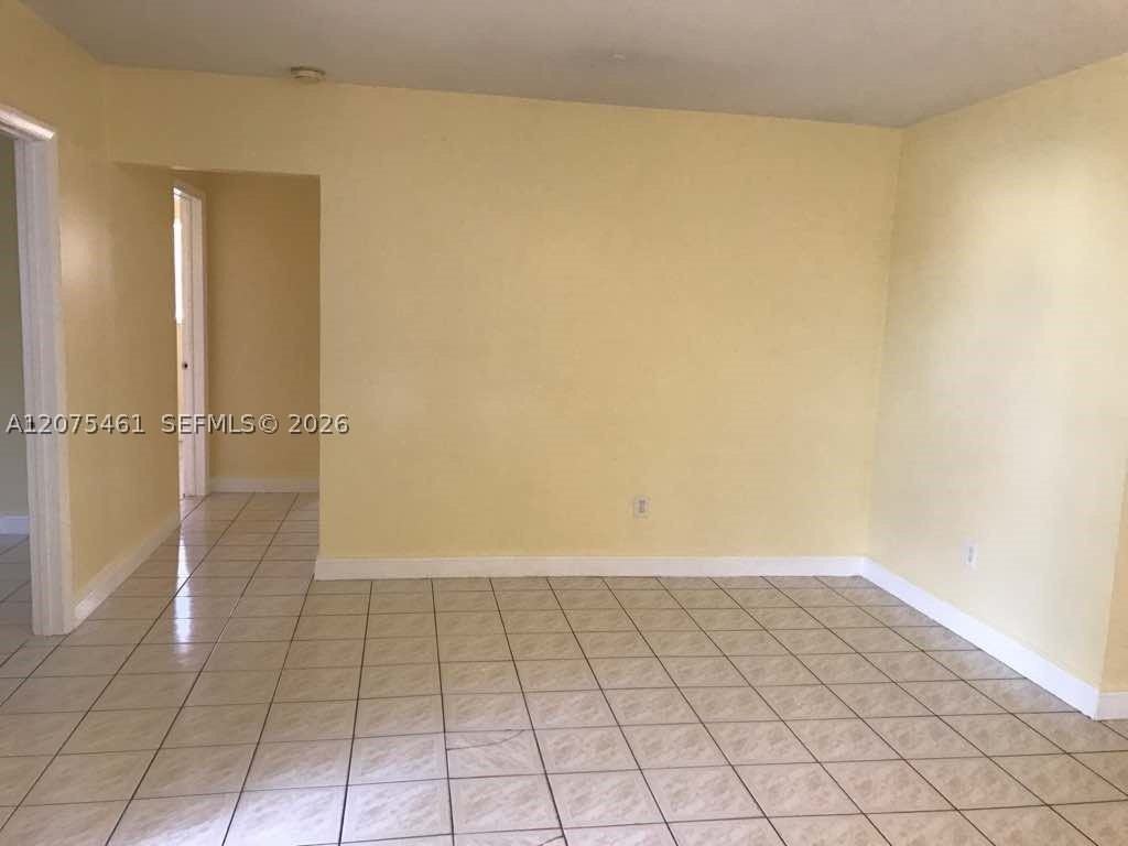 807 Sw 5th Ct #BACK - Photo 7 of 10