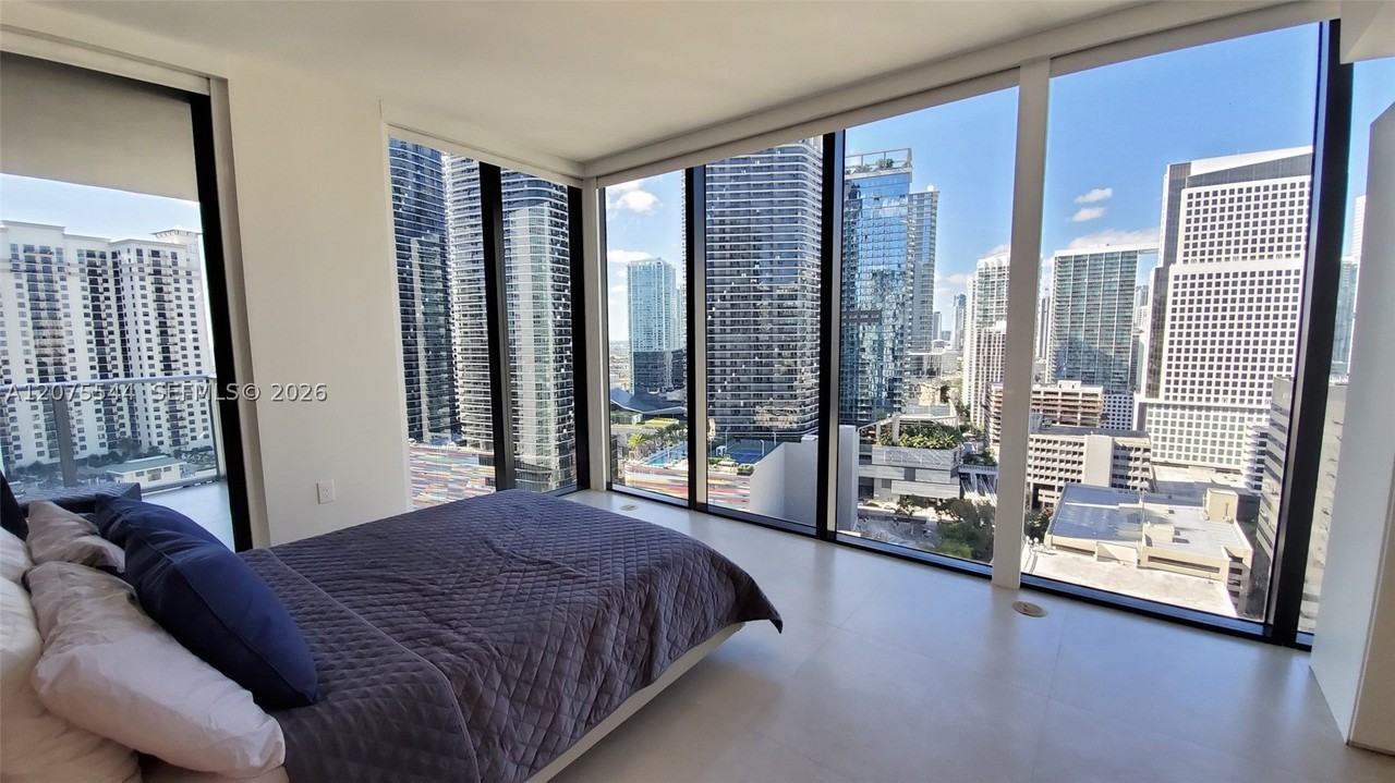 1010 Brickell Ave #2511 - Photo 2 of 26