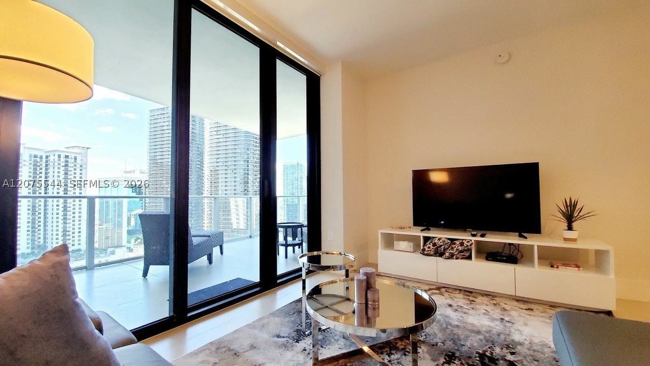 1010 Brickell Ave #2511 - Photo 6 of 26