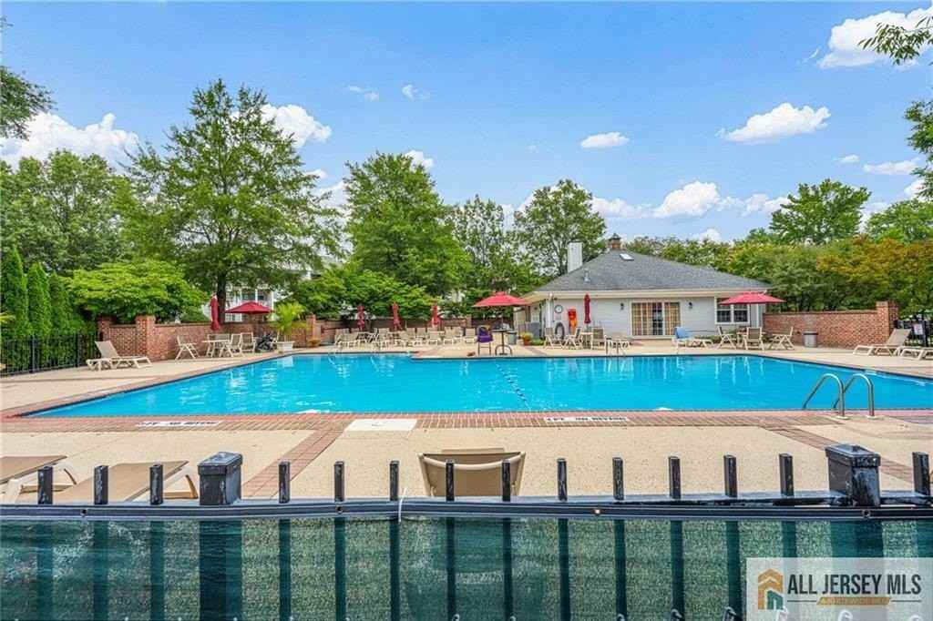 417 Northam Dr - Photo 5 of 27