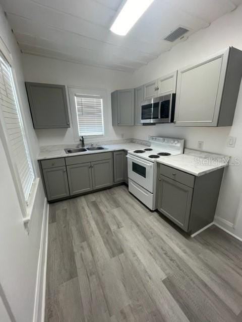 2118 5th St - Photo 5 of 11