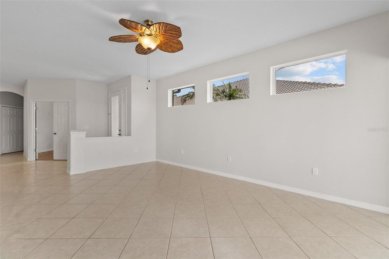 9486 Hawk Nest Ln - Photo 5 of 37