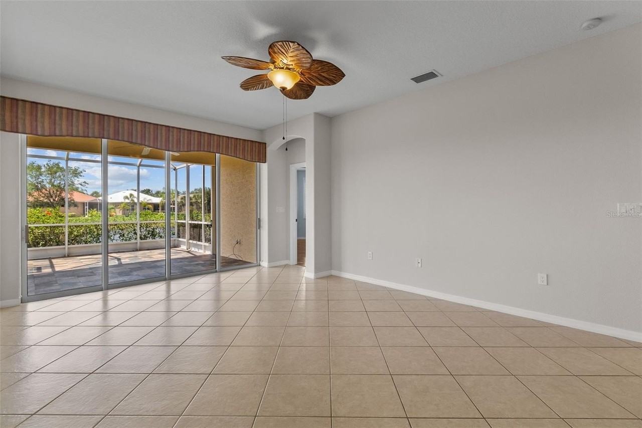 9486 Hawk Nest Ln - Photo 6 of 37