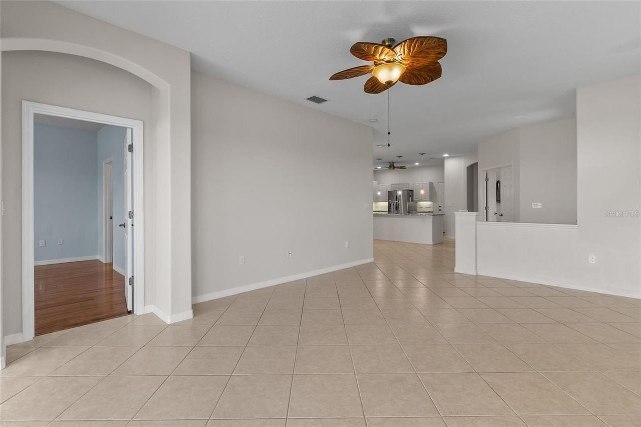 9486 Hawk Nest Ln - Photo 7 of 37