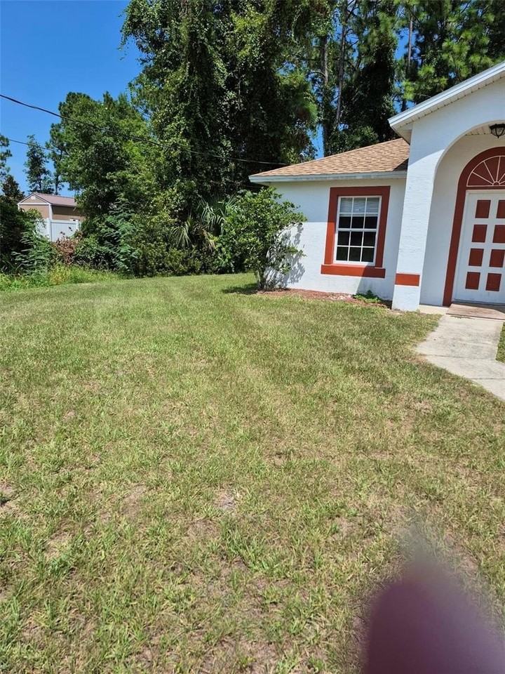 7 Rolland Ln - Photo 2 of 20