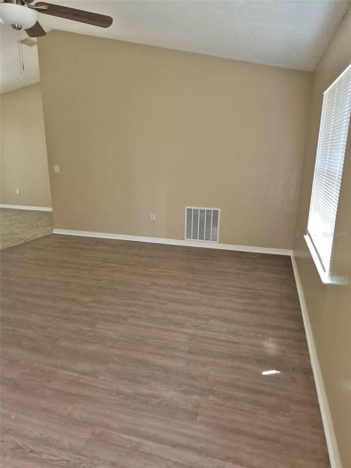 7 Rolland Ln - Photo 6 of 20