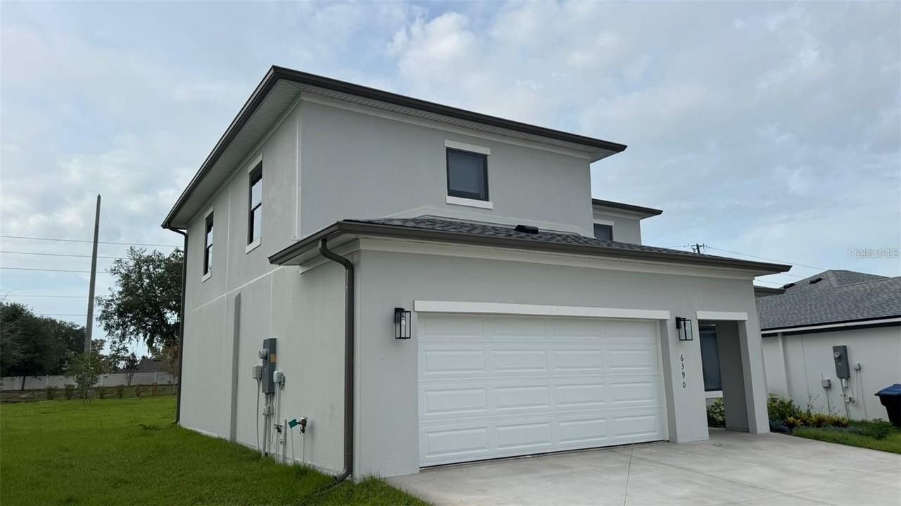 6390 Chorus Dr - Photo 2 of 33
