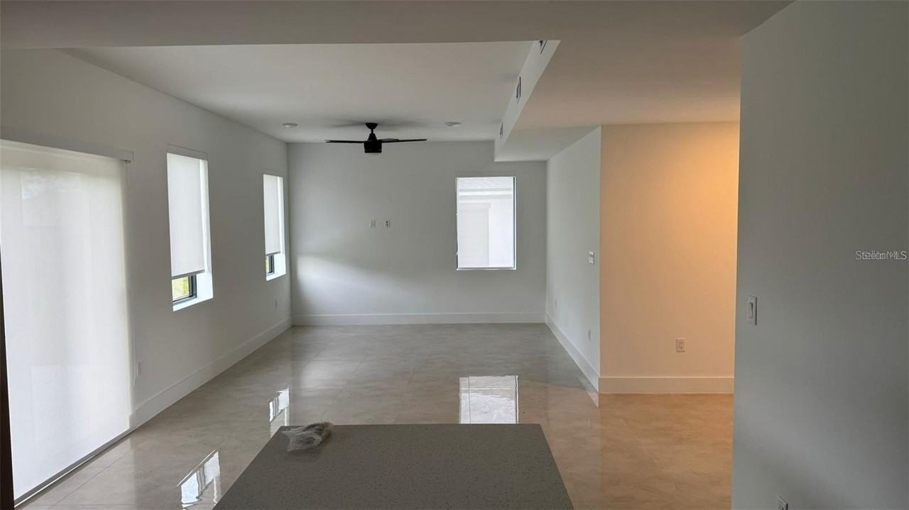 6390 Chorus Dr - Photo 7 of 33