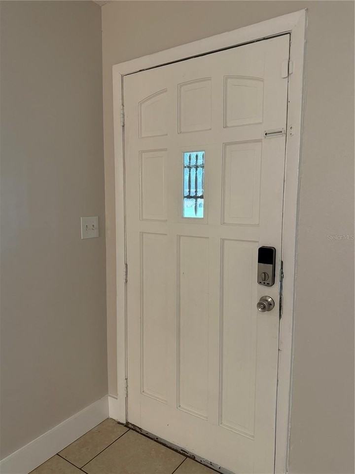 2520 John Bruce Ave - Photo 3 of 48