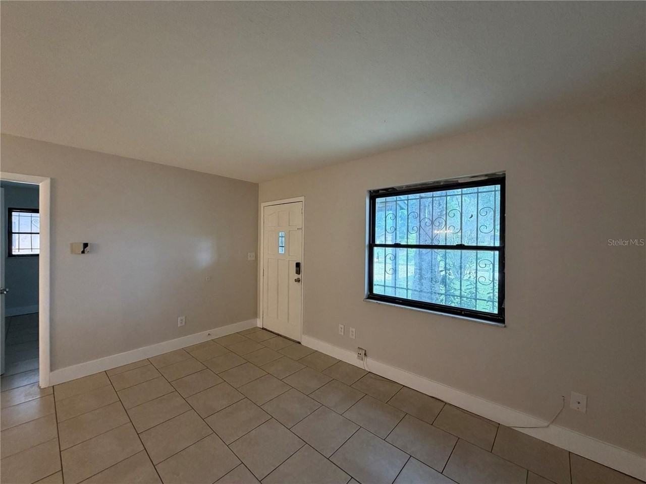 2520 John Bruce Ave - Photo 4 of 48