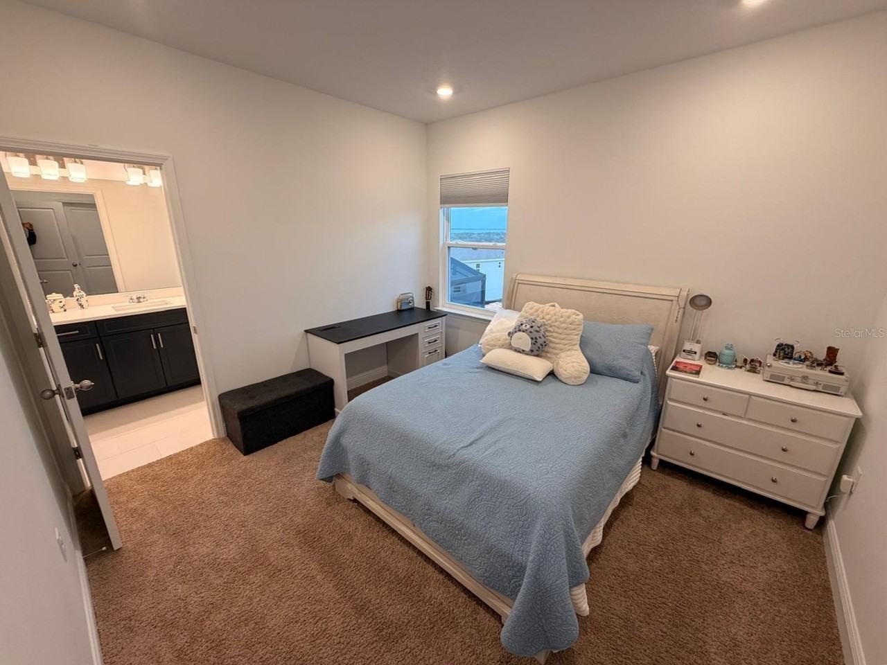 1656 Pyramid Hill St - Photo 3 of 36