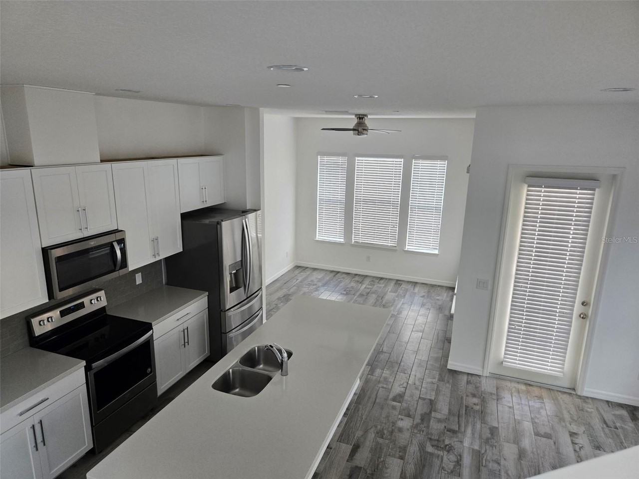 462 Windmill Palm Cir - Photo 4 of 22
