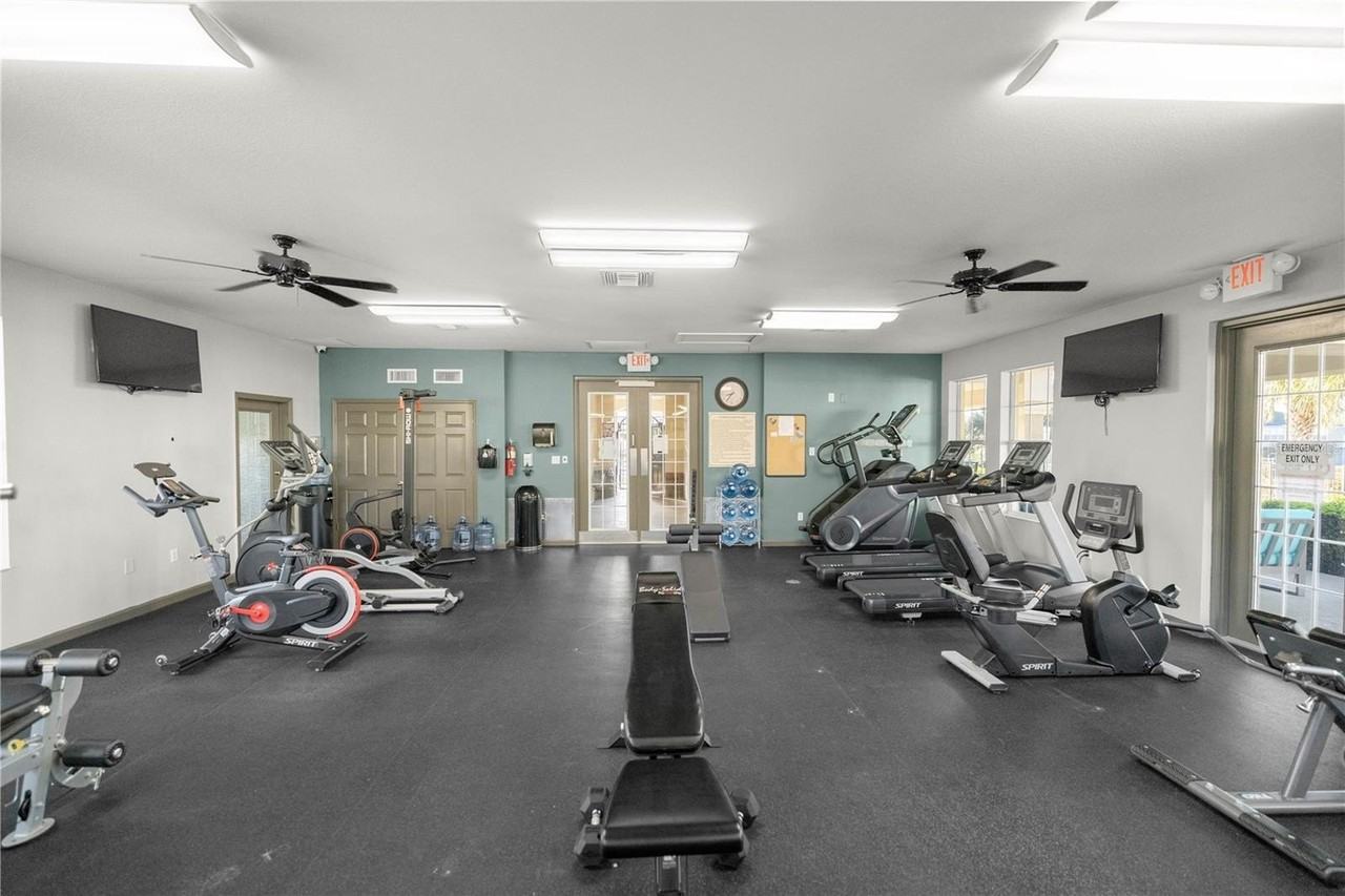 4439 Sw 49th Ave - Photo 7 of 13
