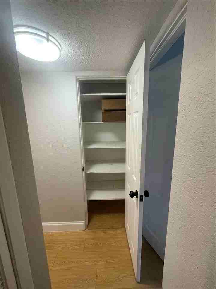 727 1/2 Edgewater Dr - Photo 6 of 22