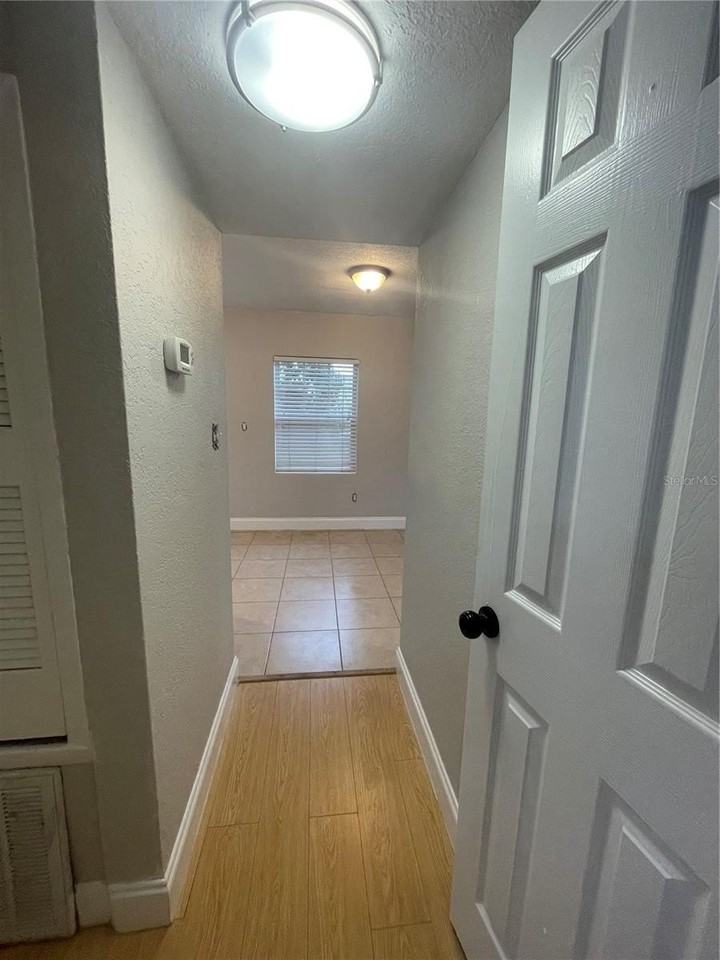 727 1/2 Edgewater Dr - Photo 7 of 22