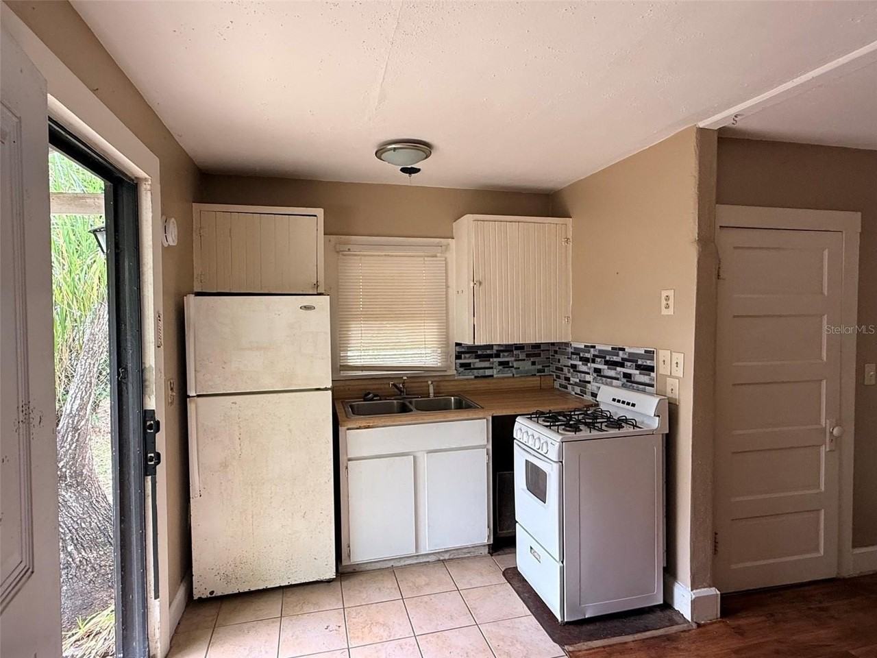 1648 27th Ave N #2 - Photo 5 of 11