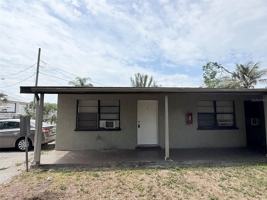 featured image of 2404 10th St W #1