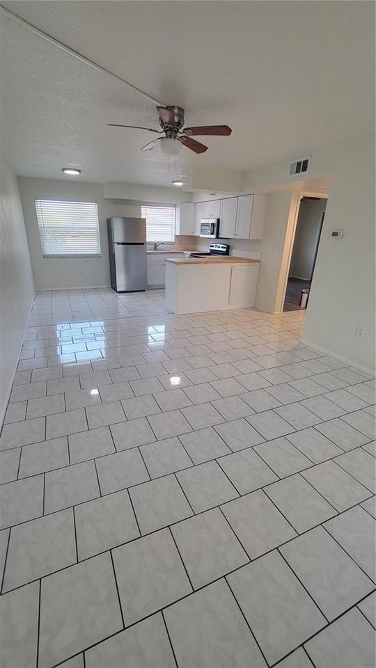 308 Avanda Ct #6 - Photo 2 of 33