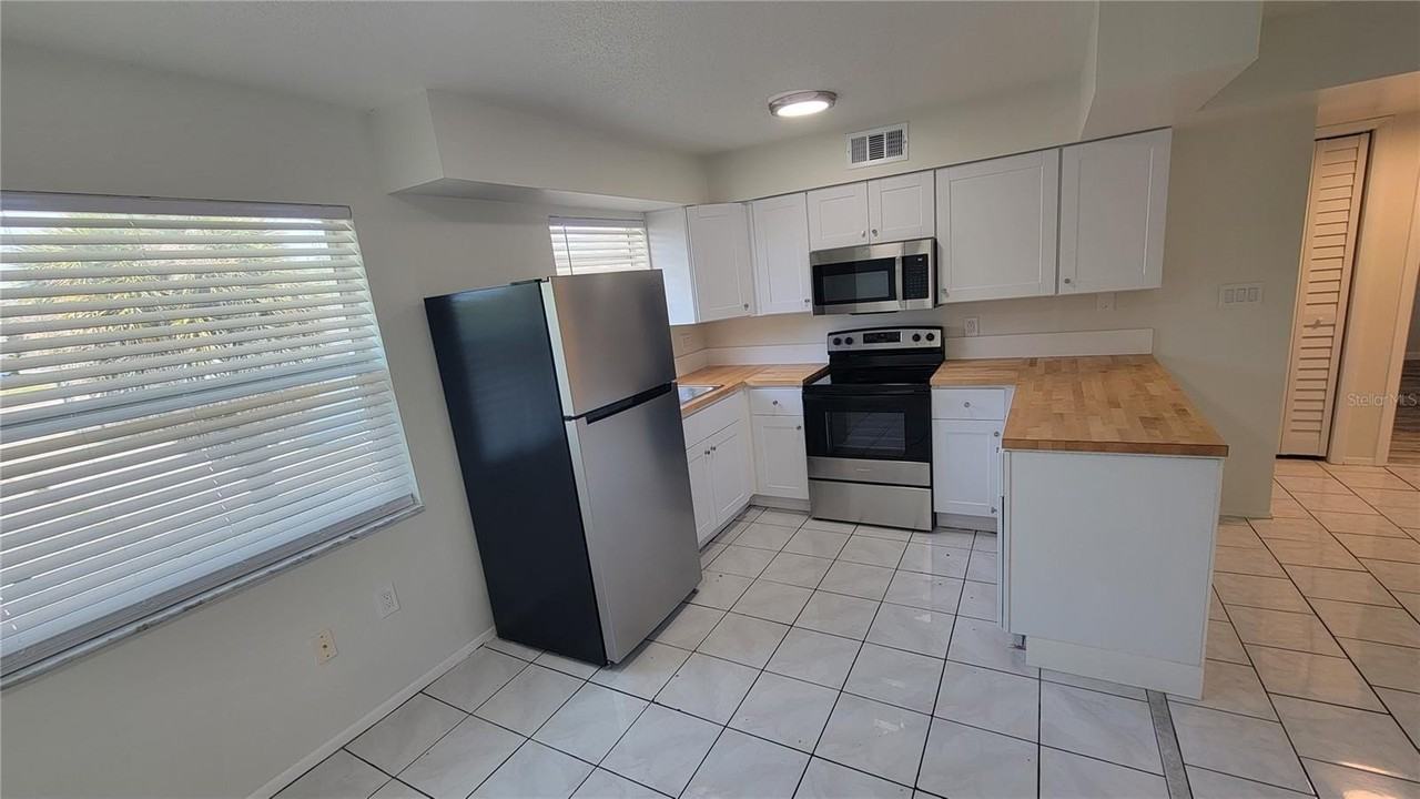 308 Avanda Ct #6 - Photo 4 of 33
