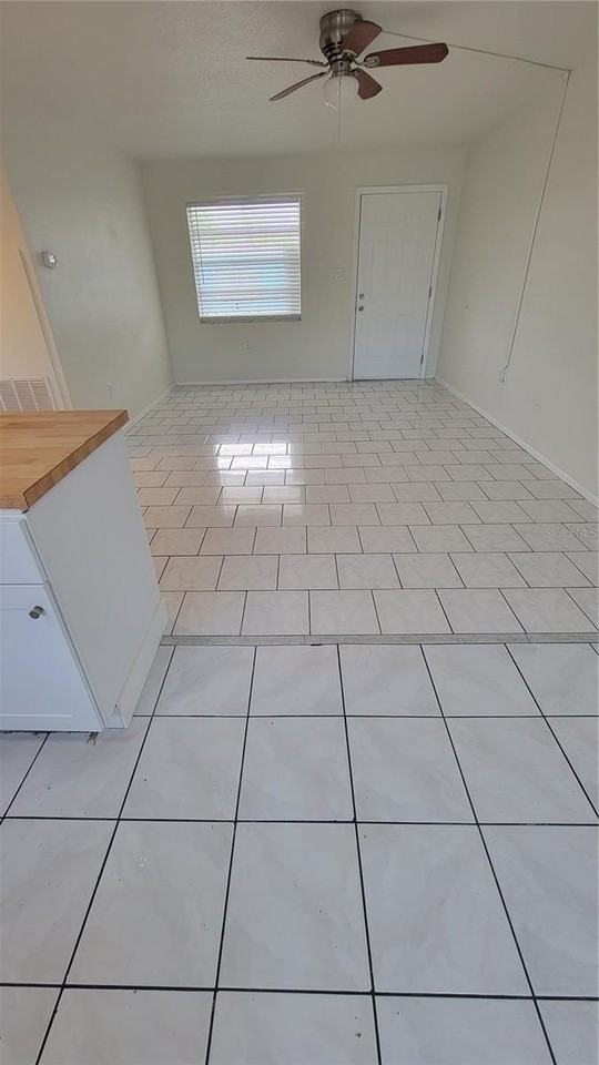 308 Avanda Ct #6 - Photo 7 of 33