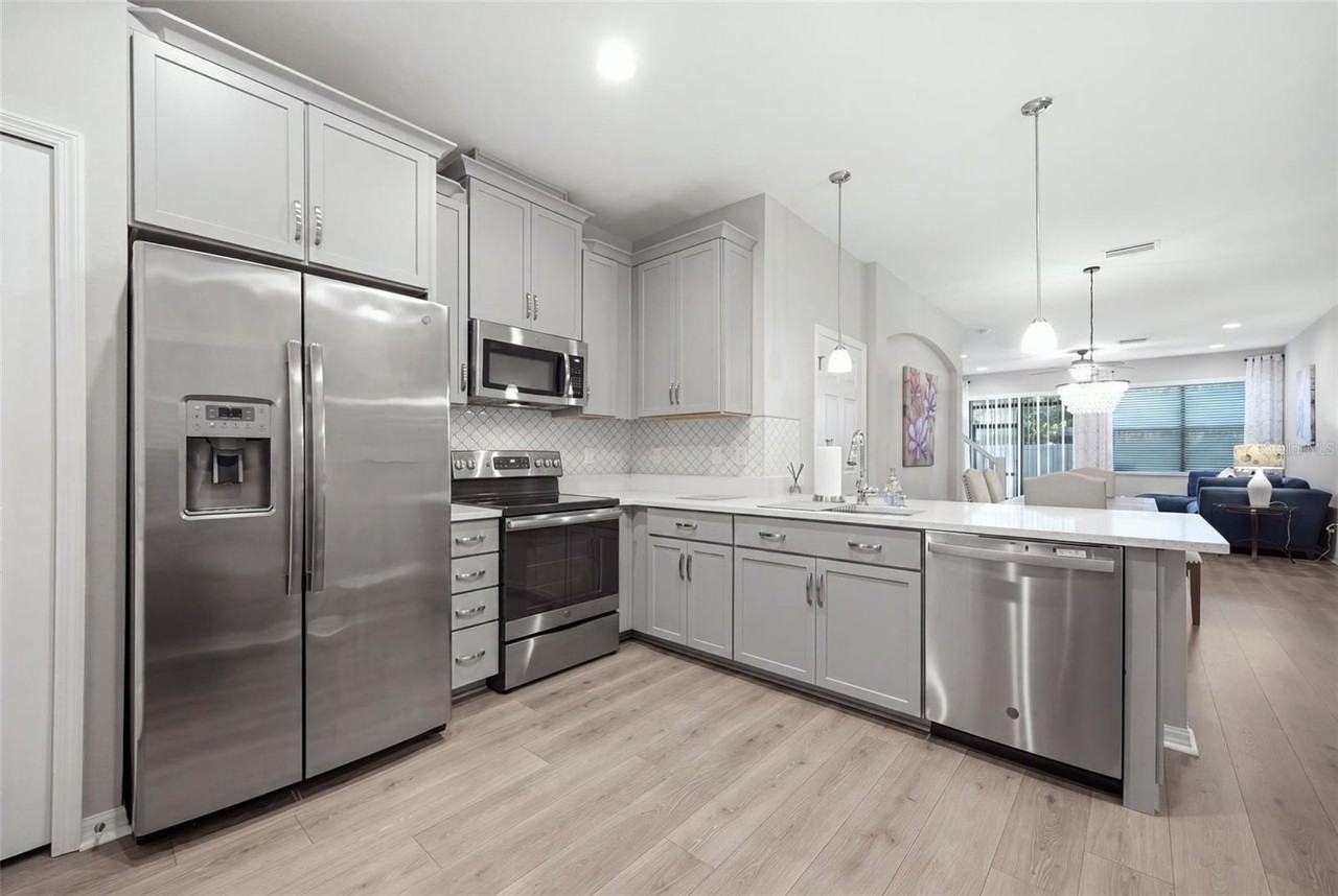 30138 Southwell Ln - Photo 5 of 50