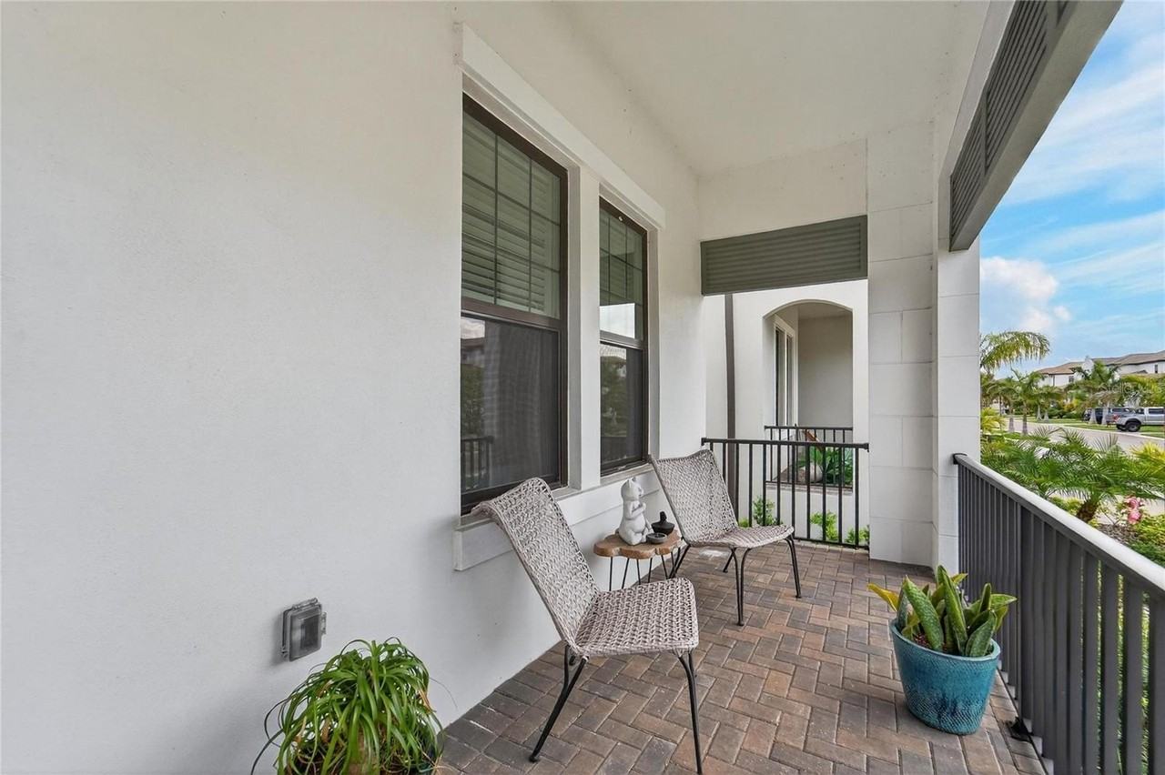 1071 Seagrape Dr - Photo 4 of 50