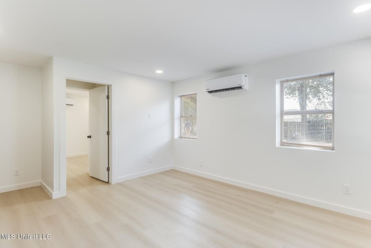 264 Mcdonnell Ave Lot D - Photo 6 of 14
