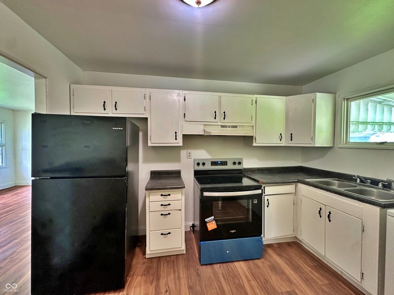 2725 Kristen Dr W - Photo 6 of 20