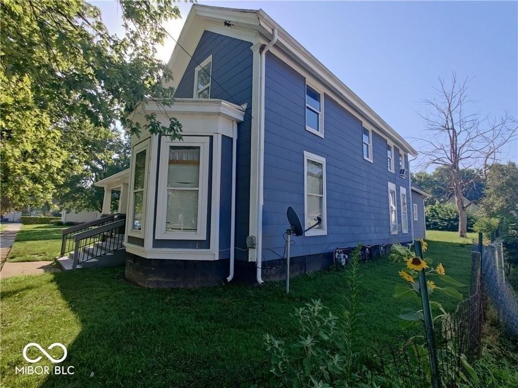 617 W Franklin St #4 - Photo 2 of 7