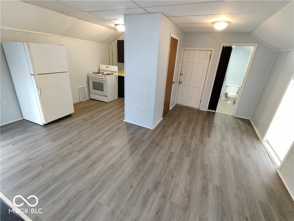 617 W Franklin St #4 - Photo 3 of 7