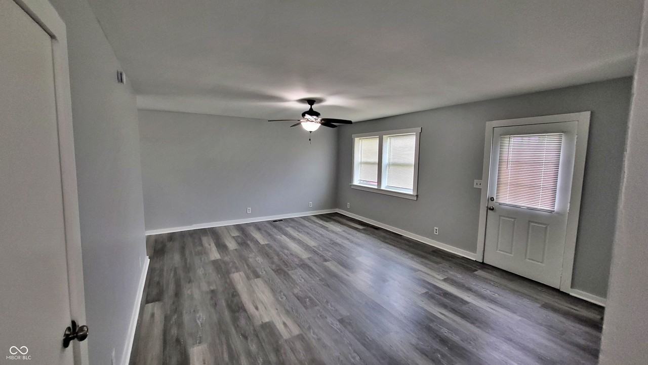 16022 E 186th St - Photo 5 of 15