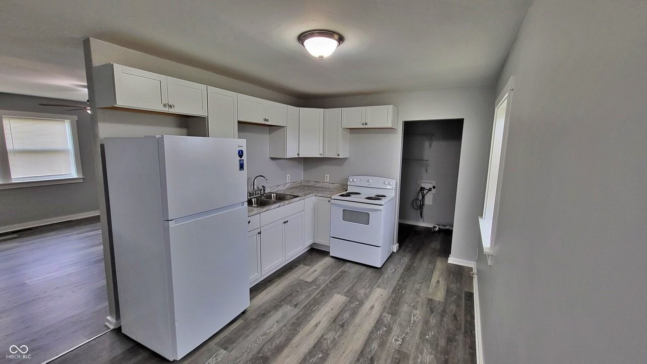 16022 E 186th St - Photo 6 of 15