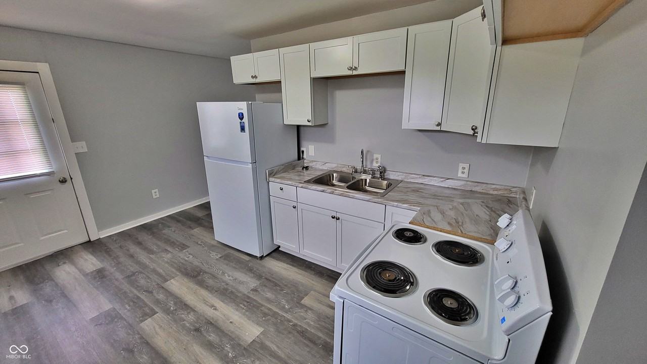 16022 E 186th St - Photo 7 of 15
