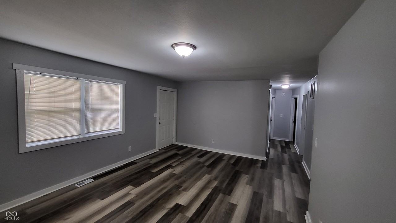 16018 E 186th St - Photo 5 of 17