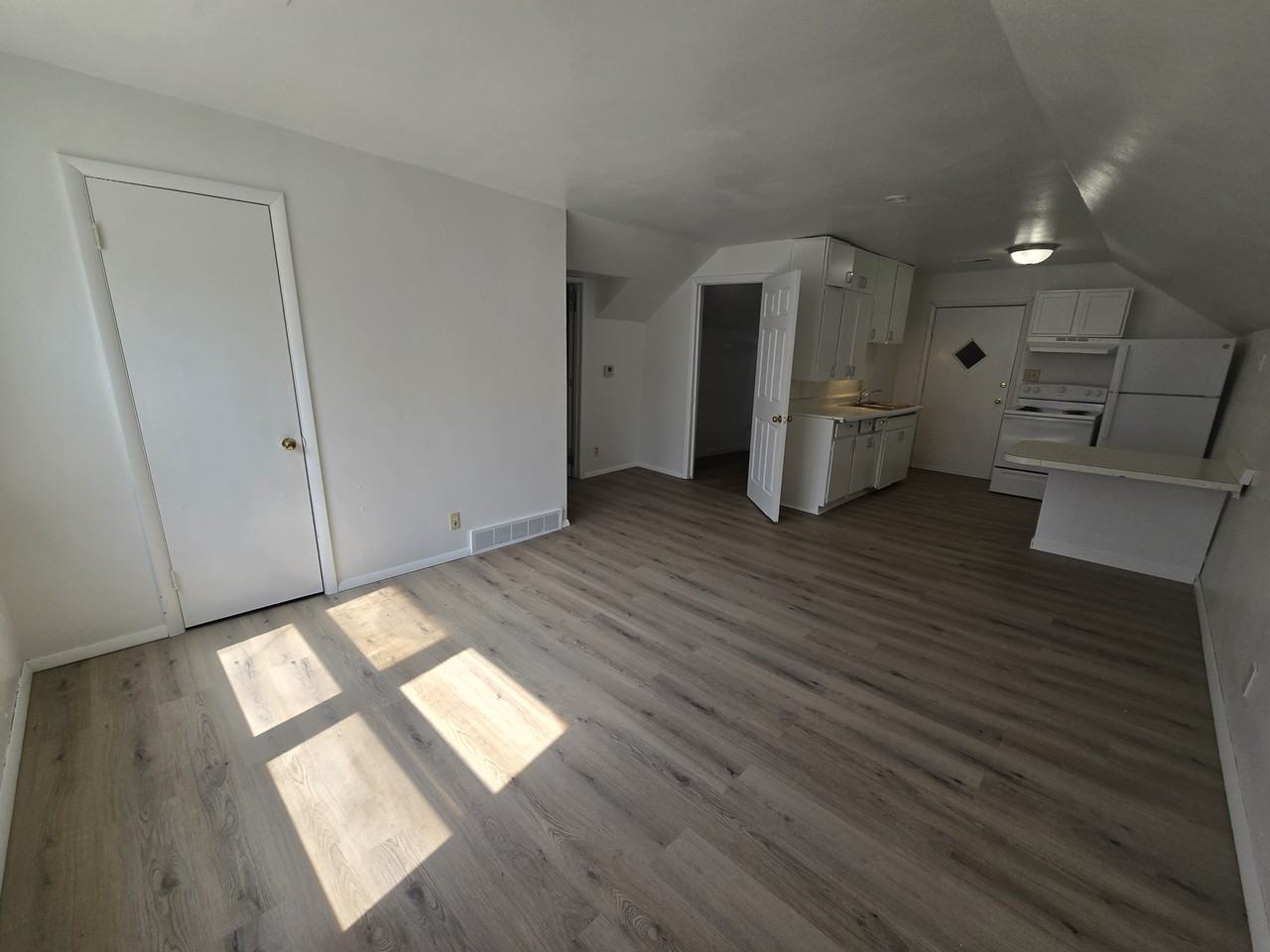1125 1/2 Mulberry St #1 - Photo 6 of 14