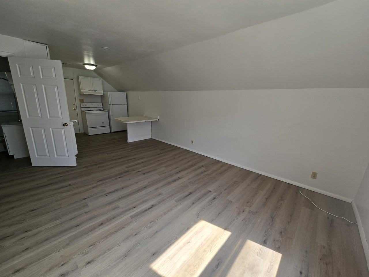 1125 1/2 Mulberry St #1 - Photo 7 of 14