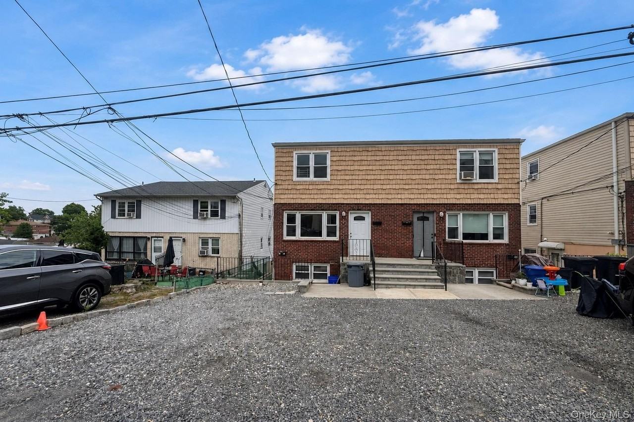 54 Farquhar Ave #1 - Photo 2 of 15