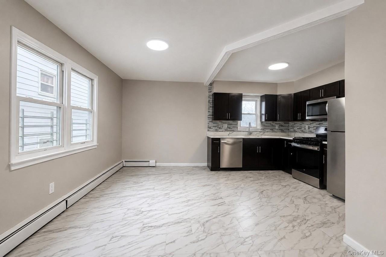 54 Farquhar Ave #1 - Photo 6 of 15