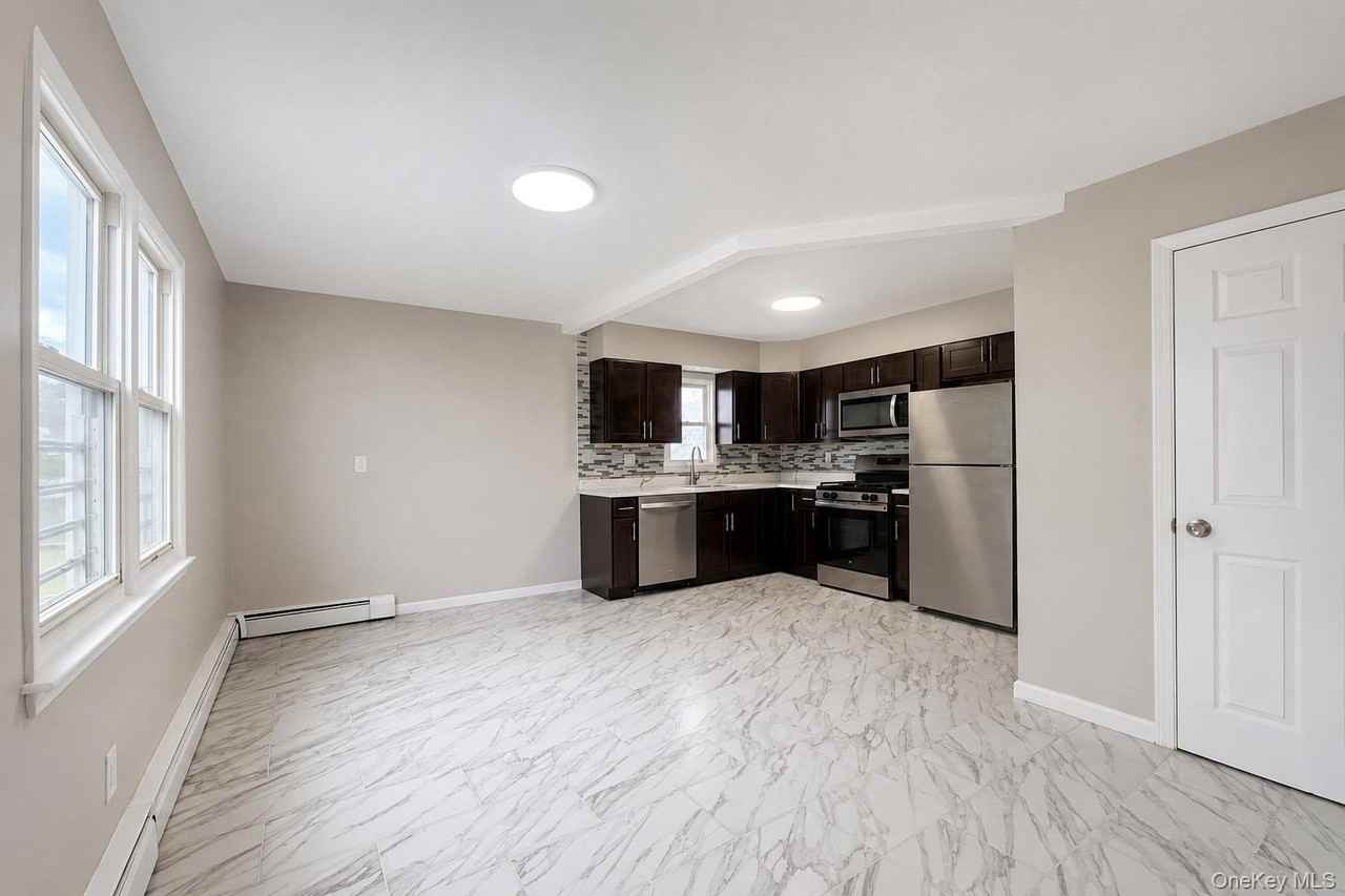 54 Farquhar Ave #1 - Photo 7 of 15