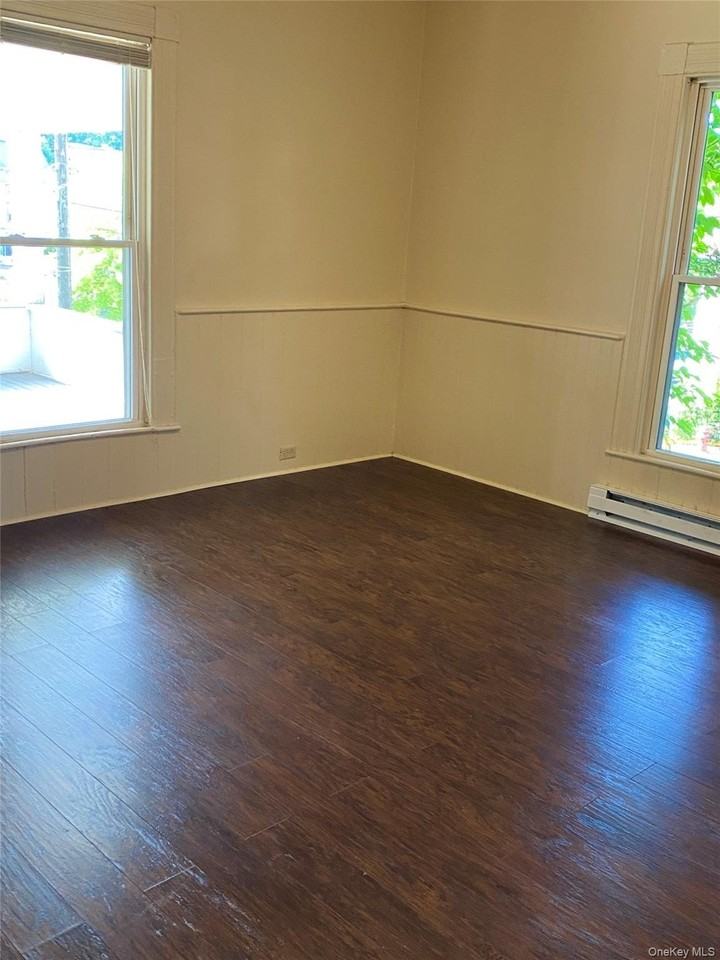 19 Memorial Ave #2 - Photo 5 of 11
