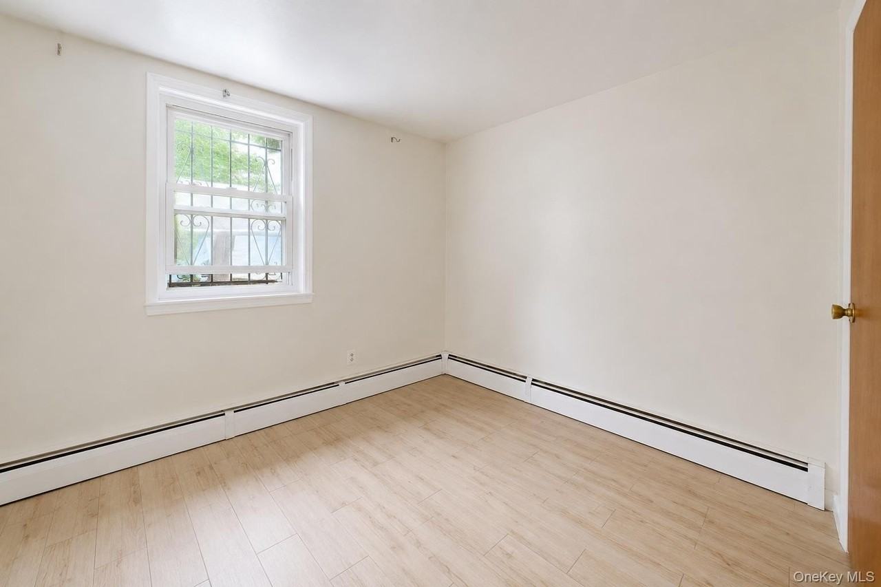 640 S 5th Ave - Photo 2 of 6