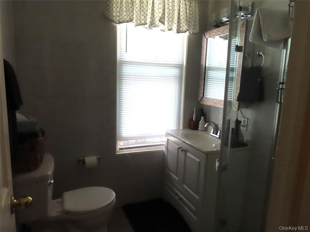 33 Deer Park Ave #2C - Photo 7 of 7