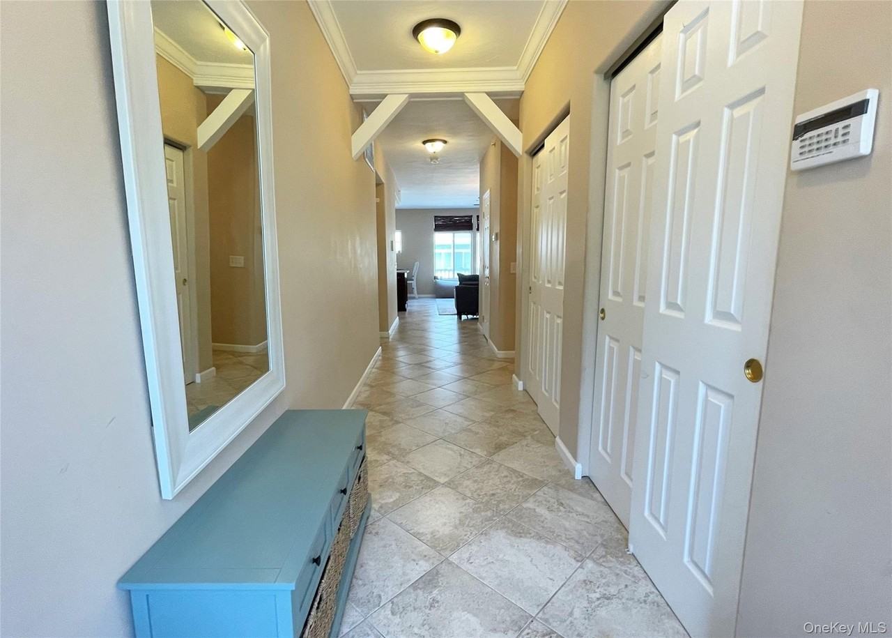 245 Beach Breeze Ln - Photo 3 of 25